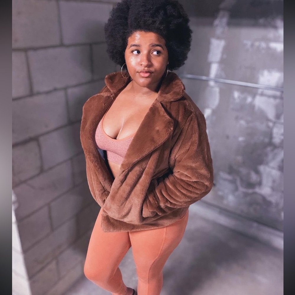 Aerie Faux Fur Jacket - Picture 6 of 6